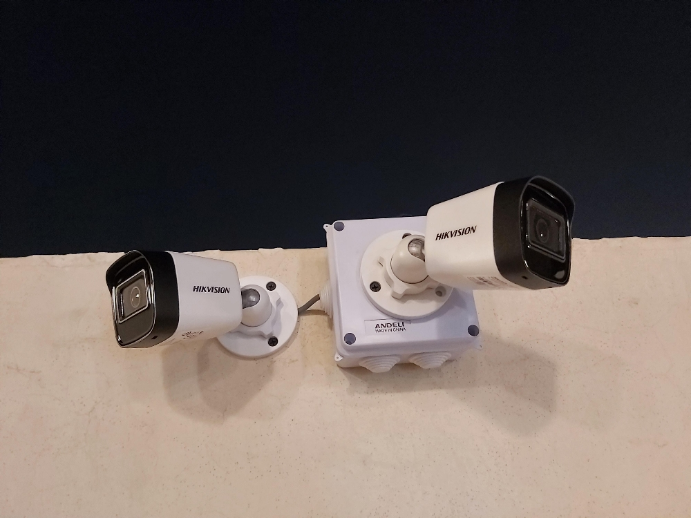 Camera indoor/outdoor. - 1