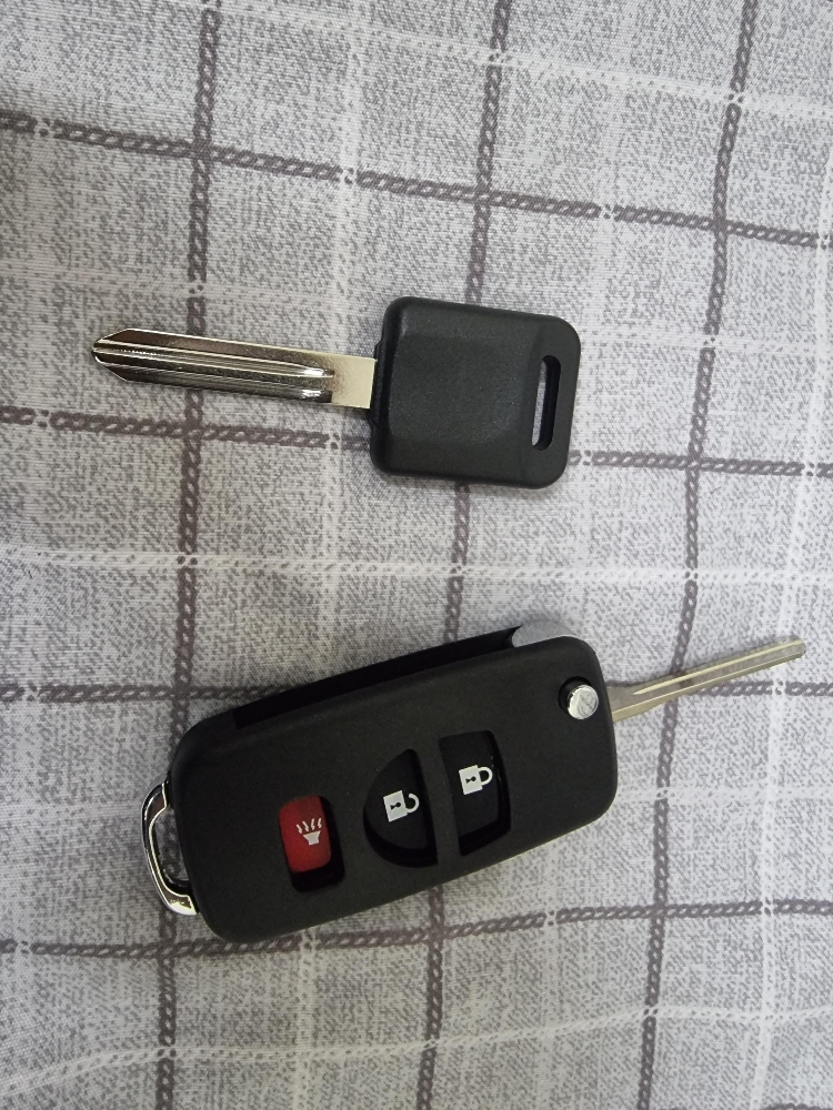 Nissan key - 2