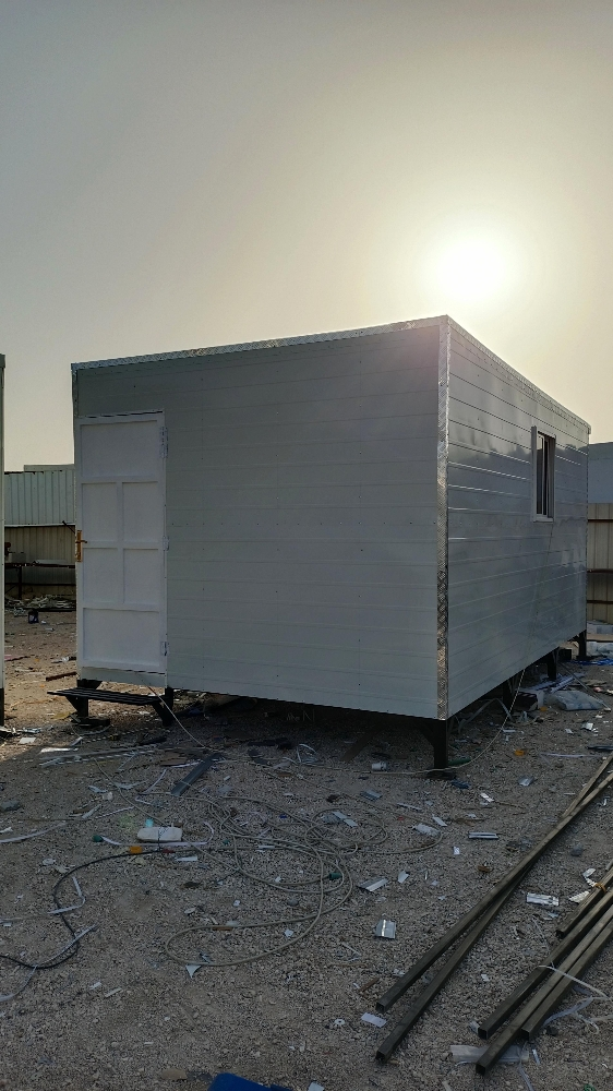 cabin hot cell - 5