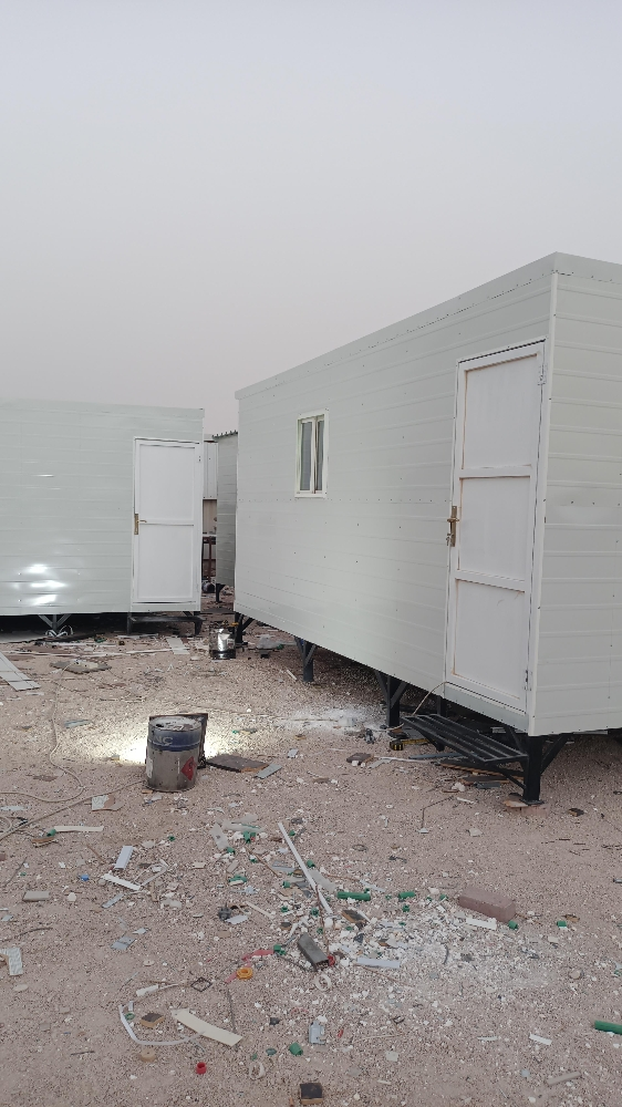 cabin toilet kitchen available - 6