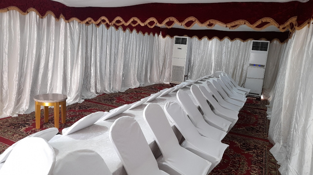 طاولات وكراسى - 5