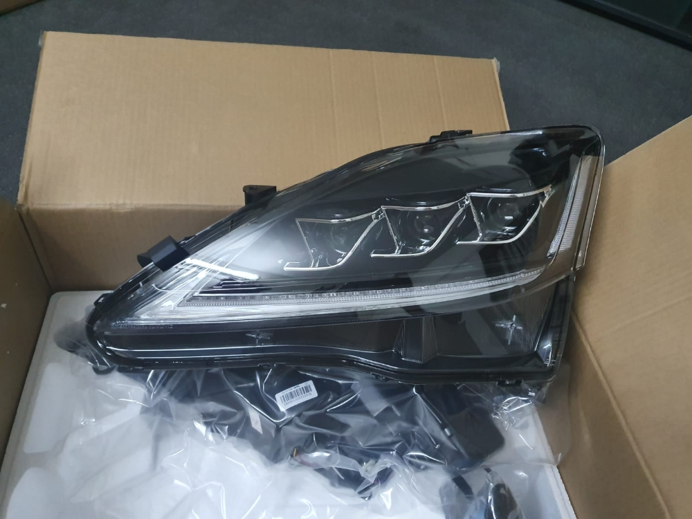 lexus is headlights - 1