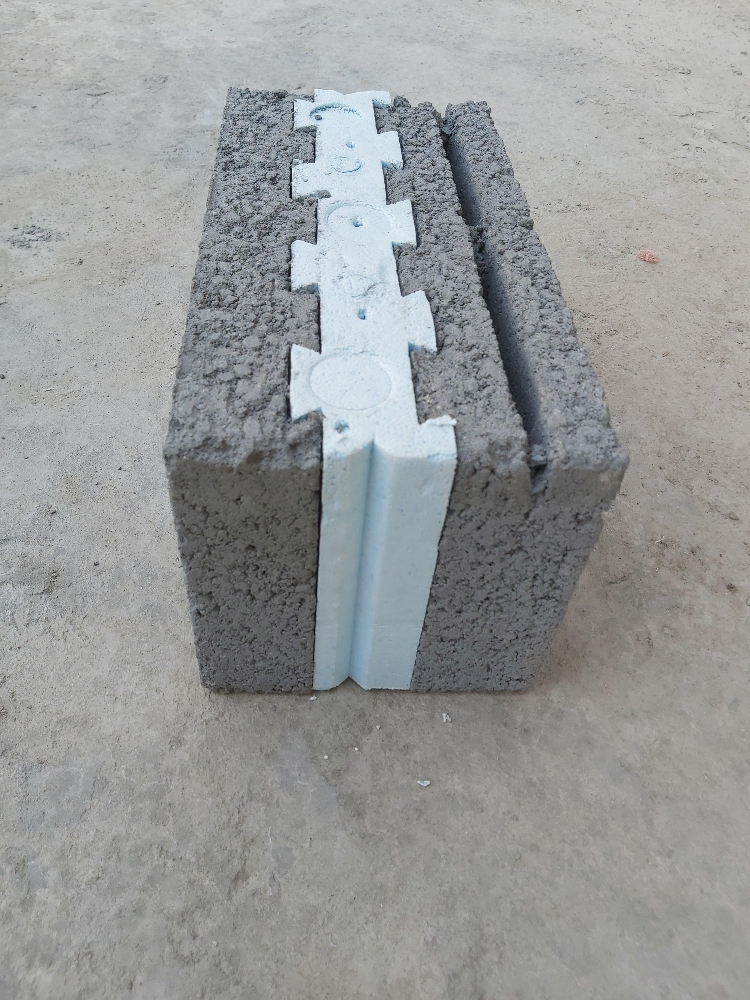 insulated Block size 20. 25 .30 c - 4