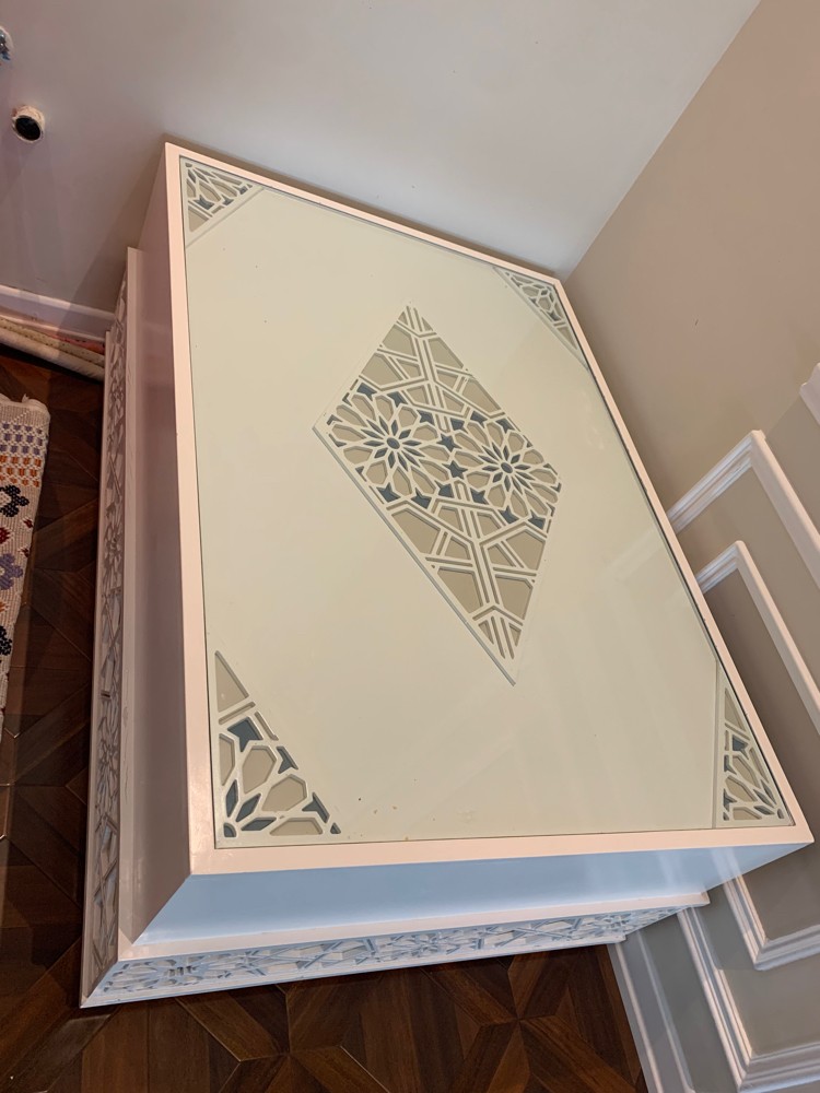 طاولة كبيره وثلاث صغار - 4