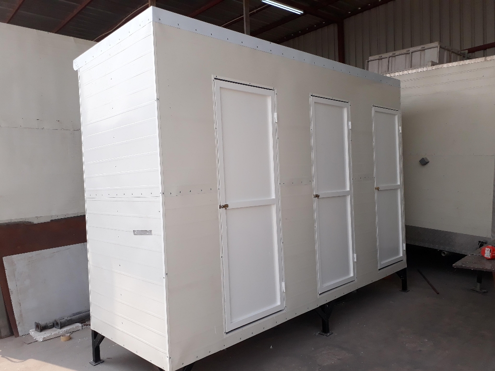 new cabins rom toilet Caravan - 7