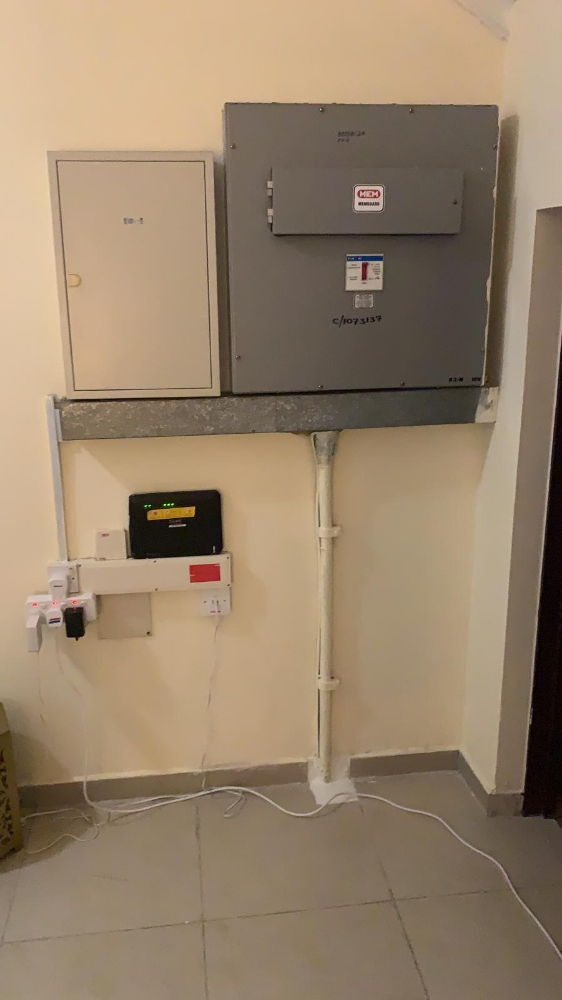 كهربائي - 1