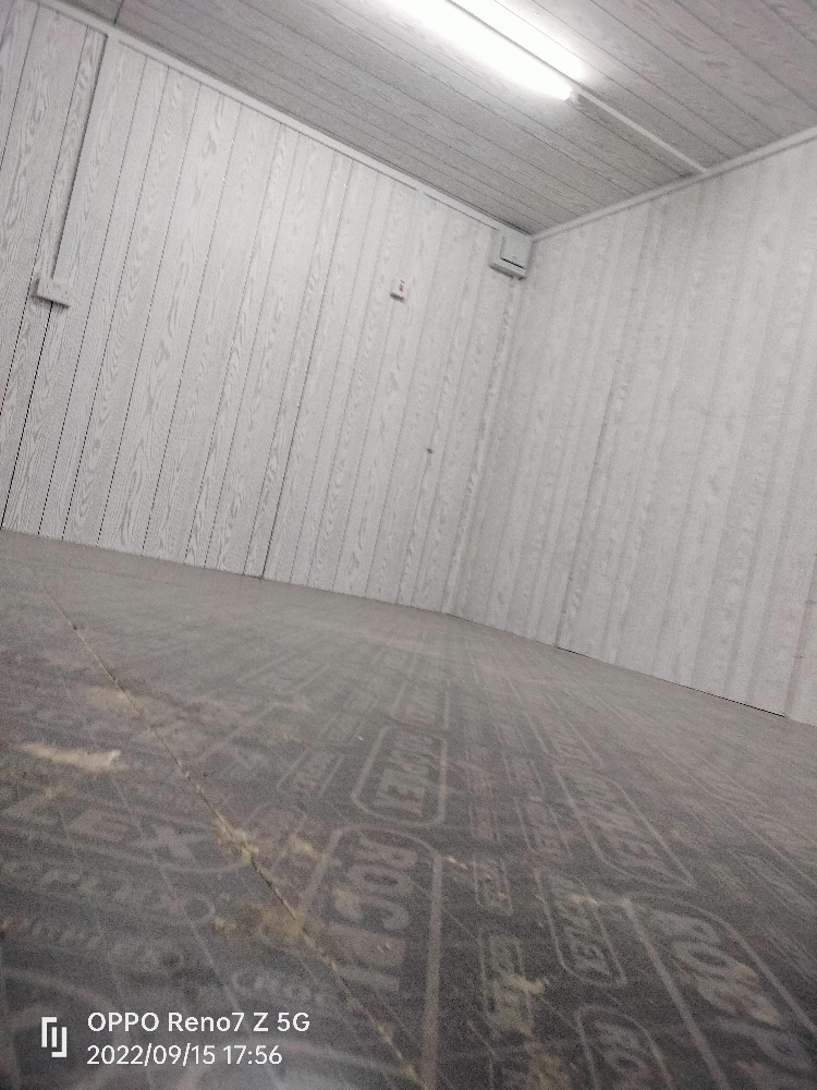 new photo cabin parcel 70408520 - 8