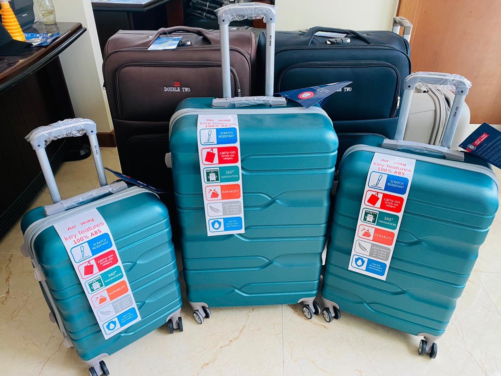 Trolly bag 3pcs combo  - 4
