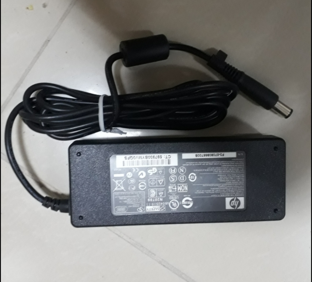 شواحن لابتوب قديم - 1