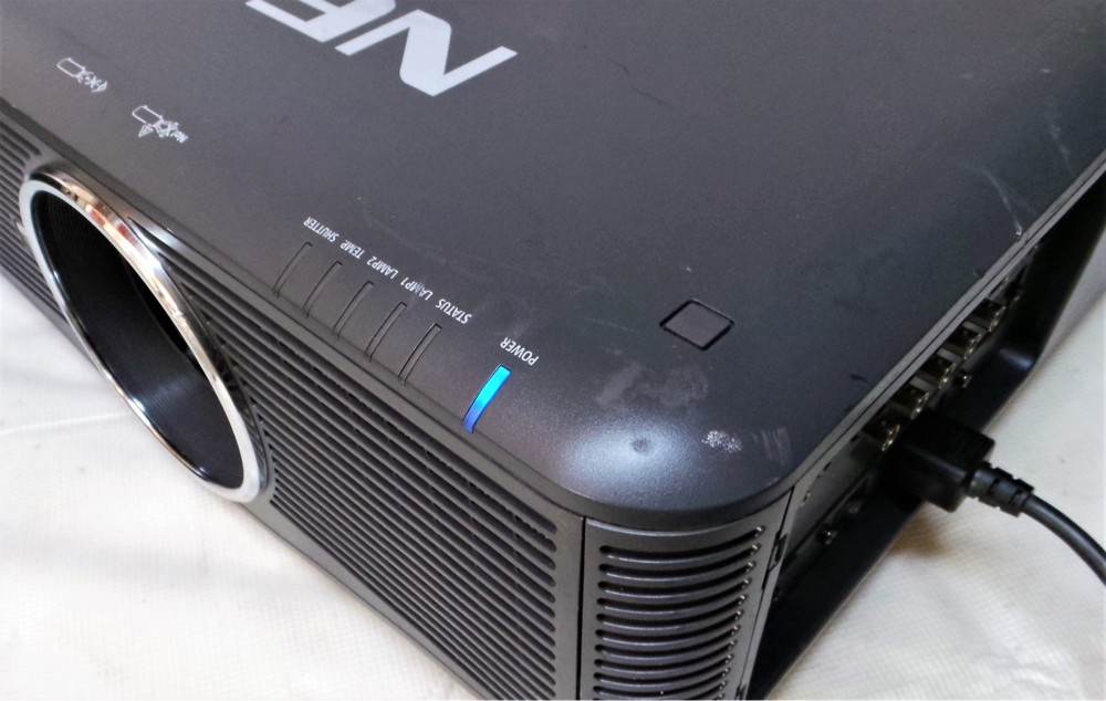 NEC NP-PX750U HD PROJECTOR - 5