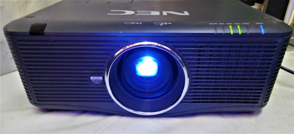 NEC NP-PX750U HD PROJECTOR - 1