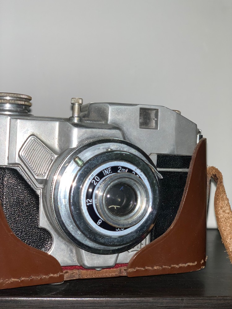 Vintage film camera 1951 - 8