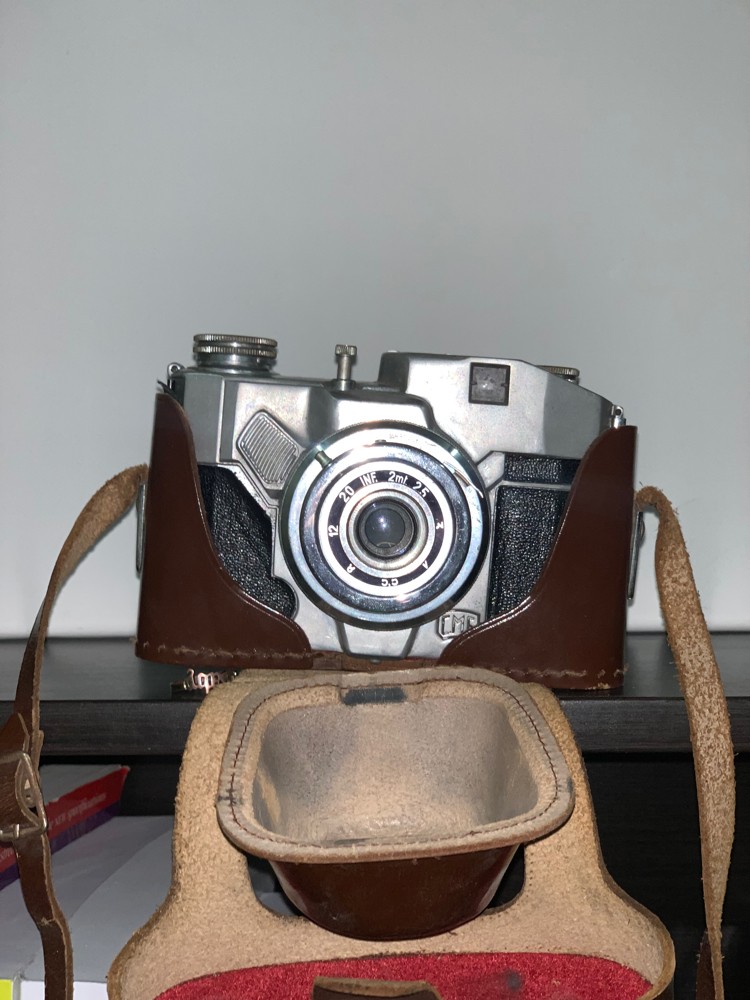 Vintage film camera 1951 - 6
