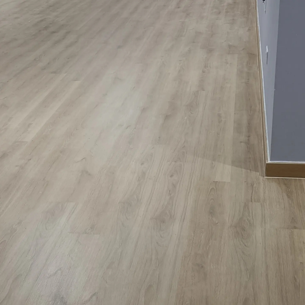 8mm laminate wooden flooring - 11