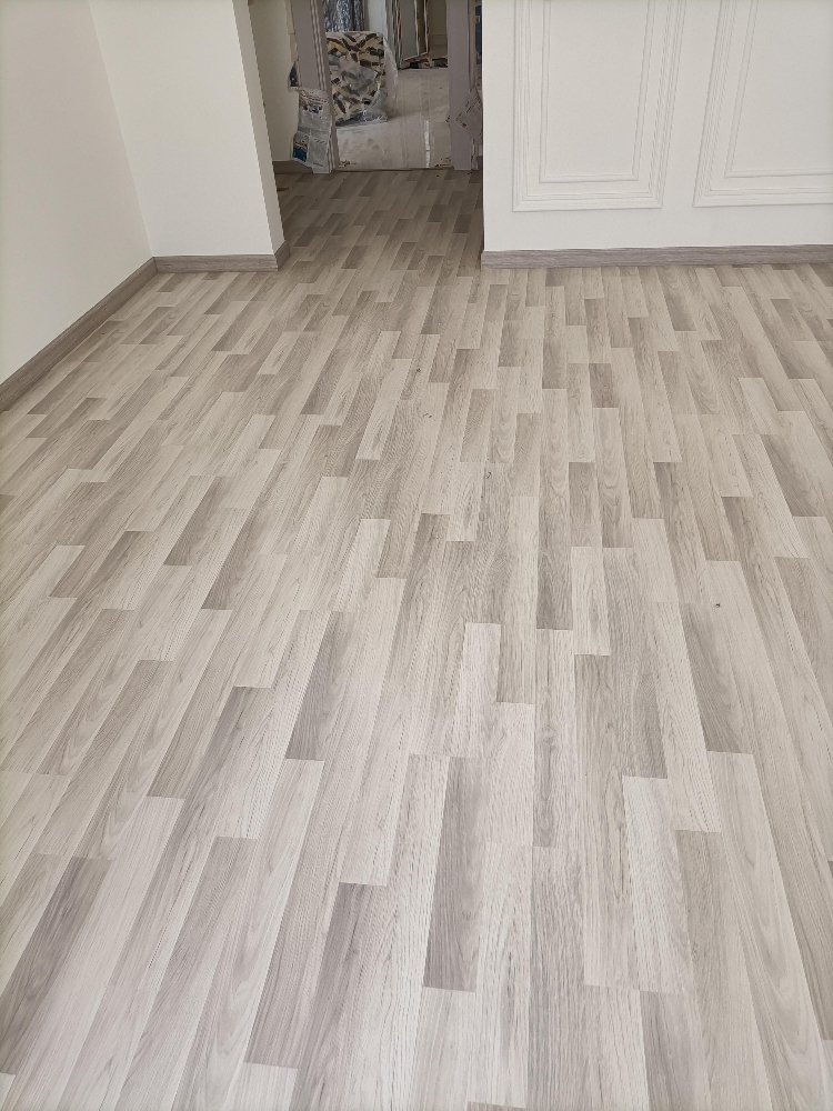 8mm laminate wooden flooring - 2