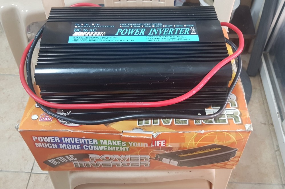 Power inverter Dc to ac voltage - 1