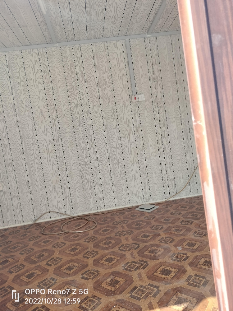 new photo cab in parcel 70408520 - 6