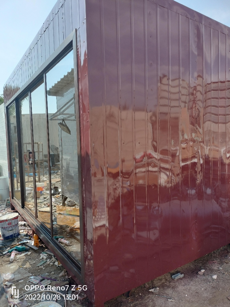 new photo cab in parcel 70408520 - 1