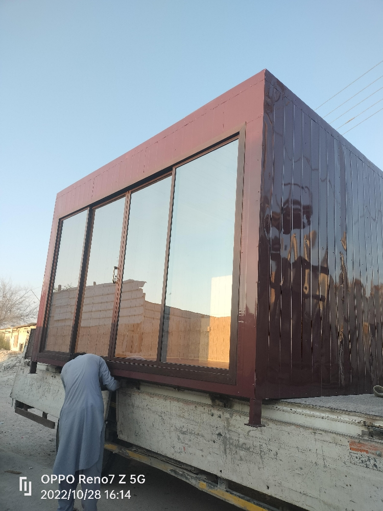 new photo cab in parcel 70408520 - 3