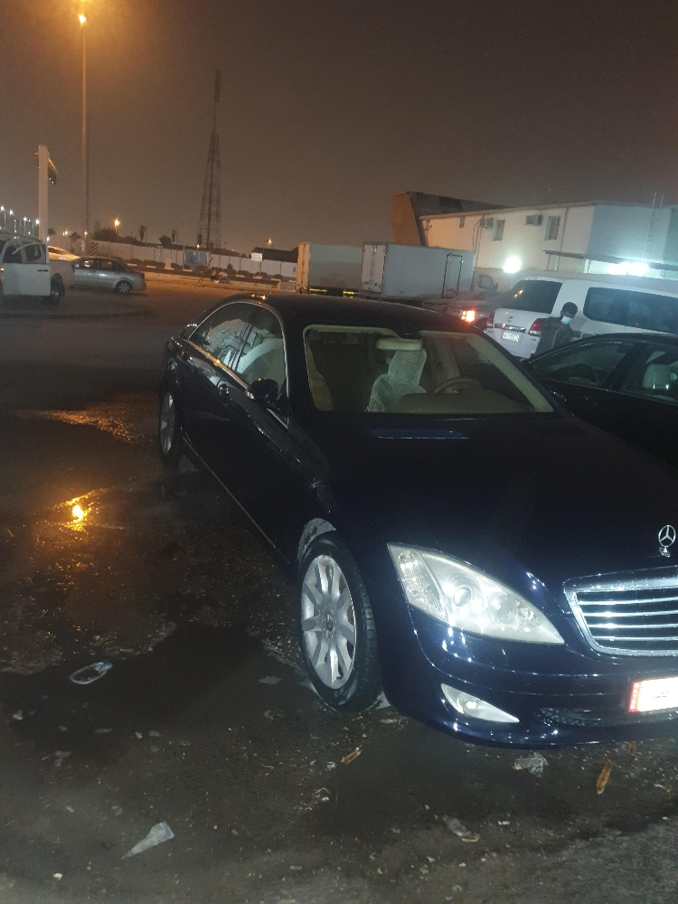 للبيع قطع غيارفقط مرسيدس اس 350 - 1