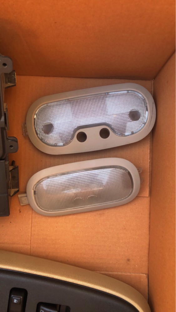 GMC Sierra all interior parts - 4