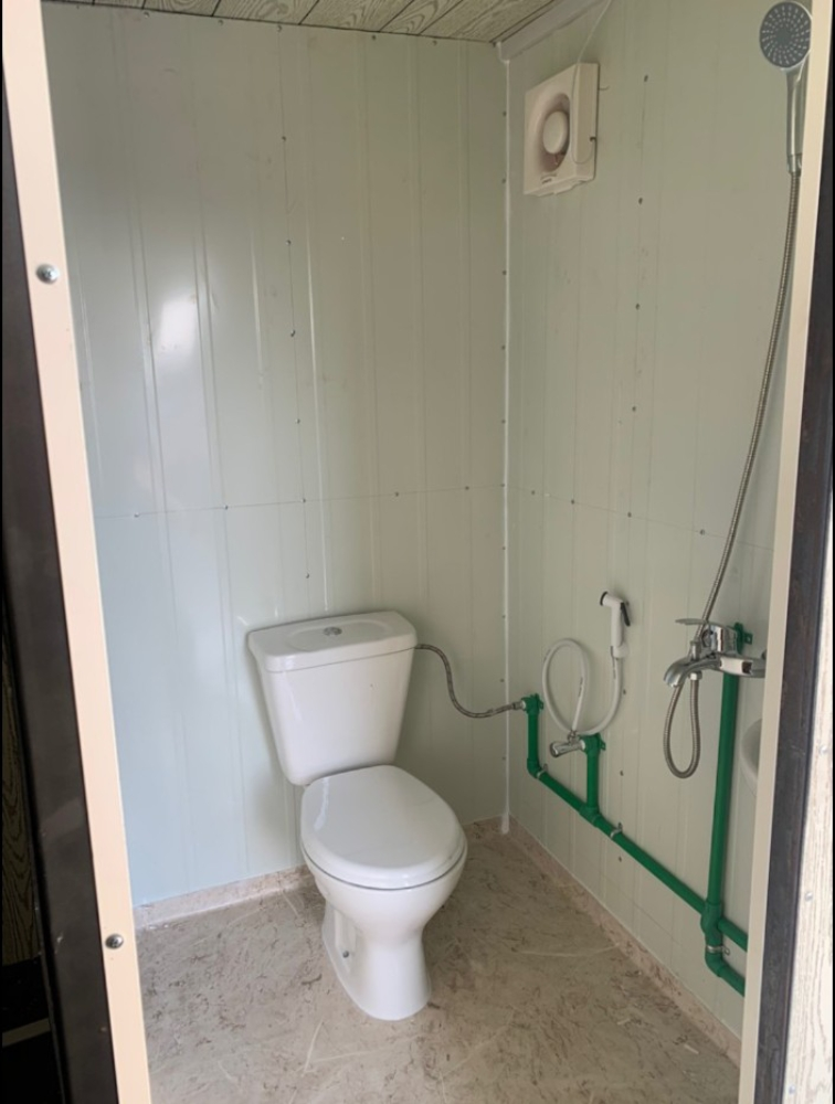 Caravan, Toilet, Cabin & Kitchen - 3