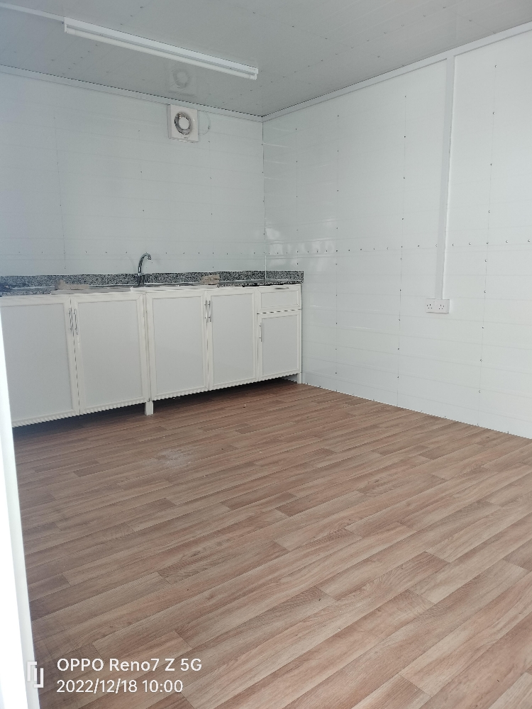 new new kitchen parcel 70408520 - 6