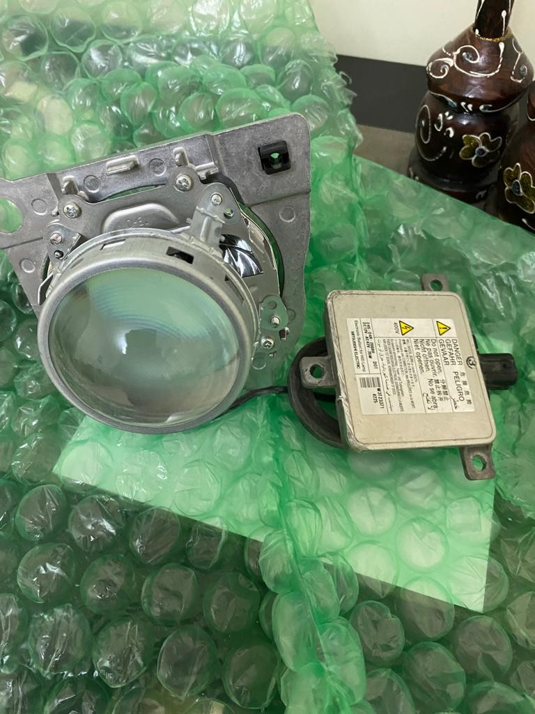 Mitsubishi original xenon light - 1