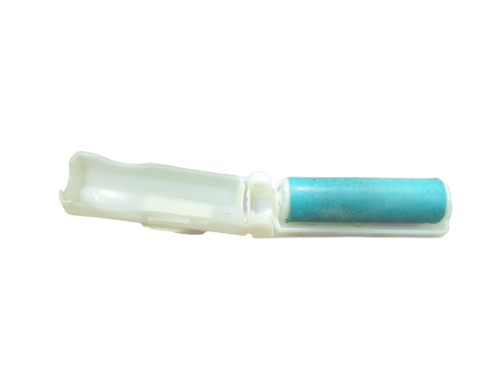 Sticky Fabric Remover - 5