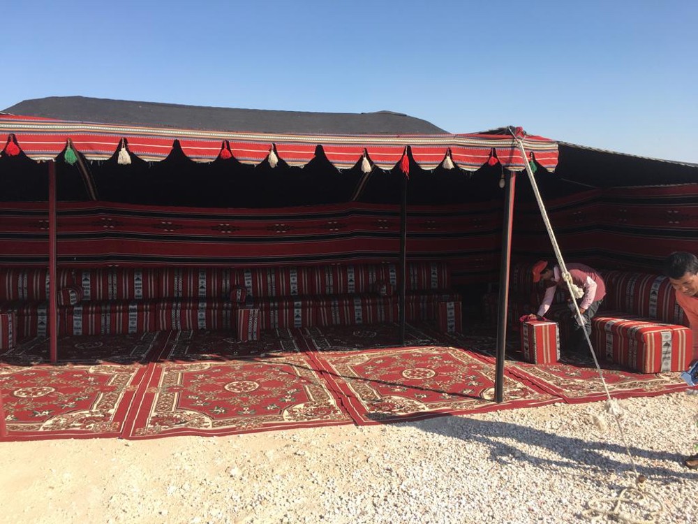 بيت شعر جميع المقاسات - 1