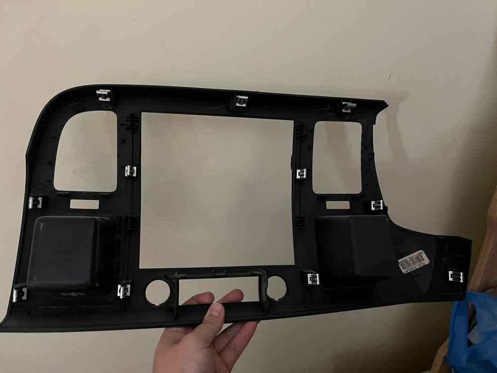 AC panels and center dashboard - 5