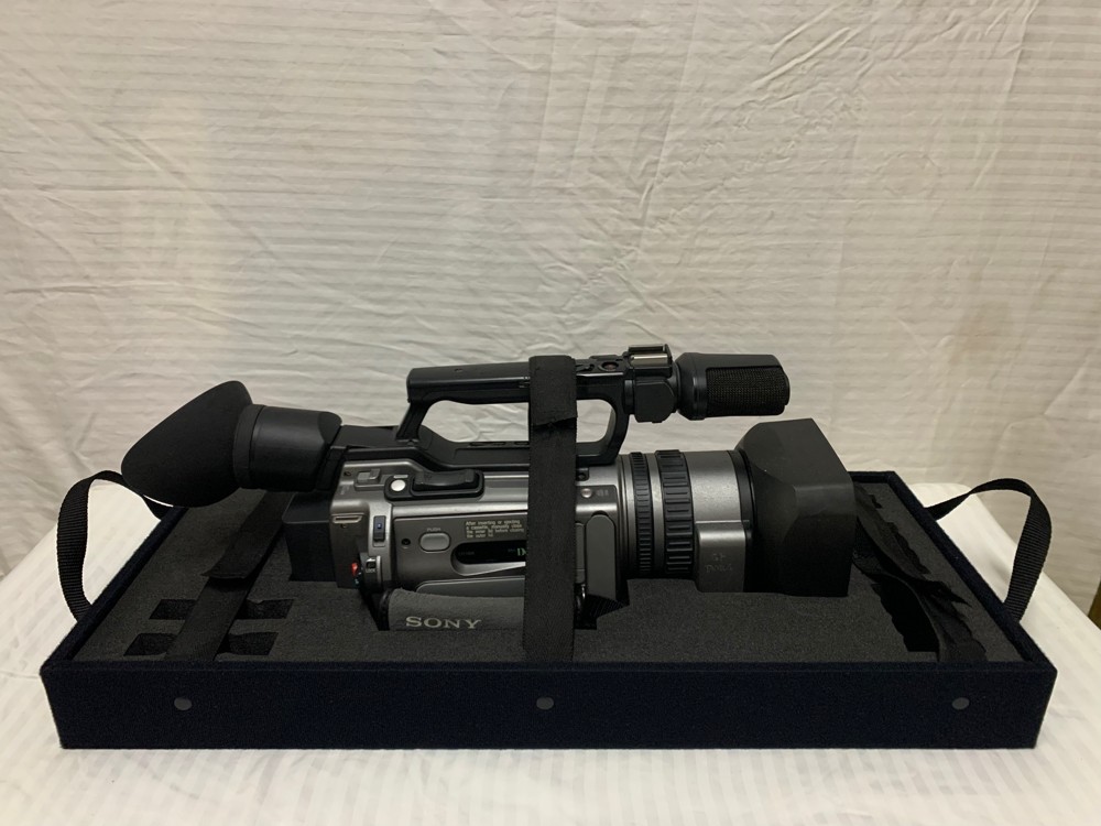 SONY DCR-VX2100 3CCD MiniDV - 4