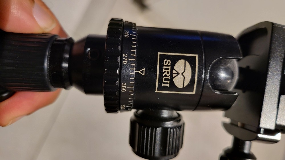 Sirui Mini TriPod - 4