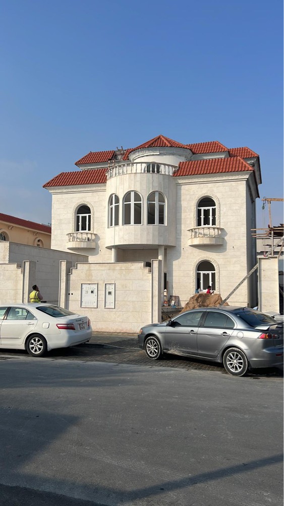 للبيع فيلا فاخرة بالدحيل 595 - 14