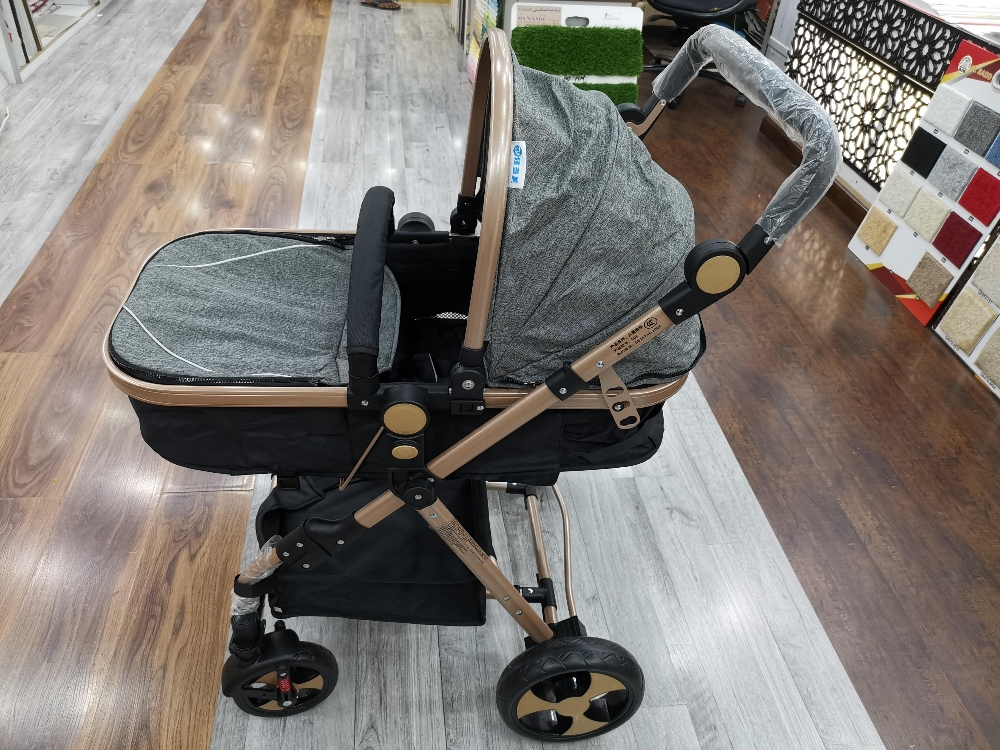 High-view baby stroller can sit, - 1