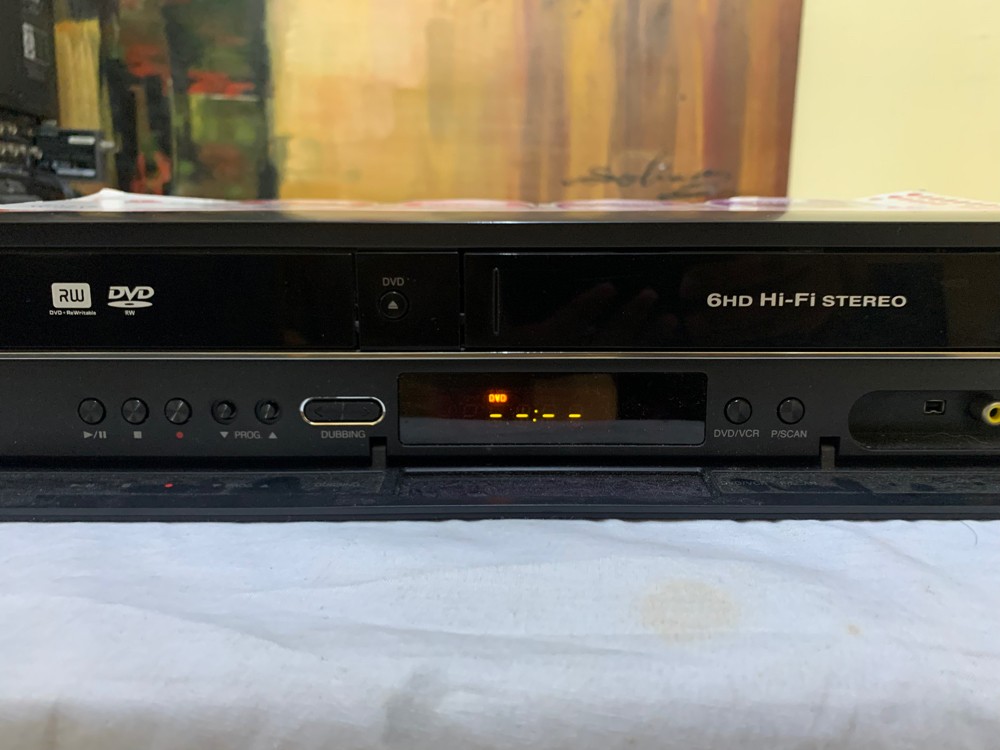 RC 388 LG VHS AND DVD - 3