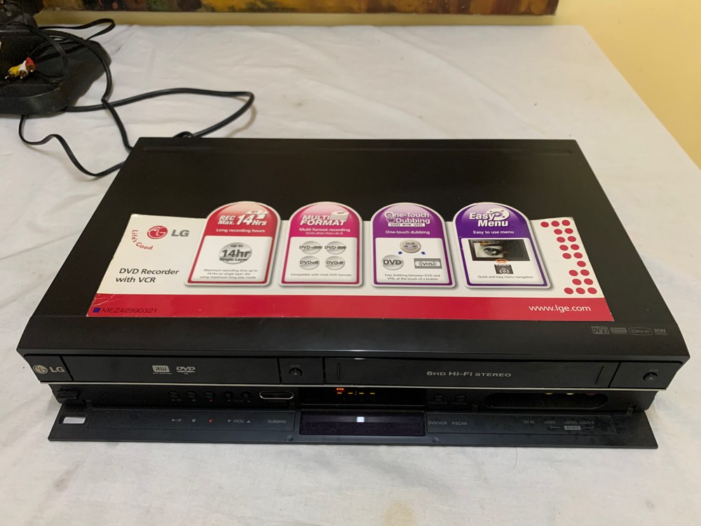RC 388 LG VHS AND DVD - 2