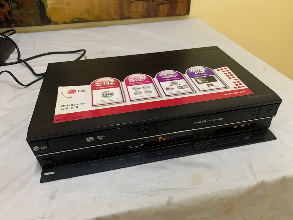 RC 388 LG VHS AND DVD - 4