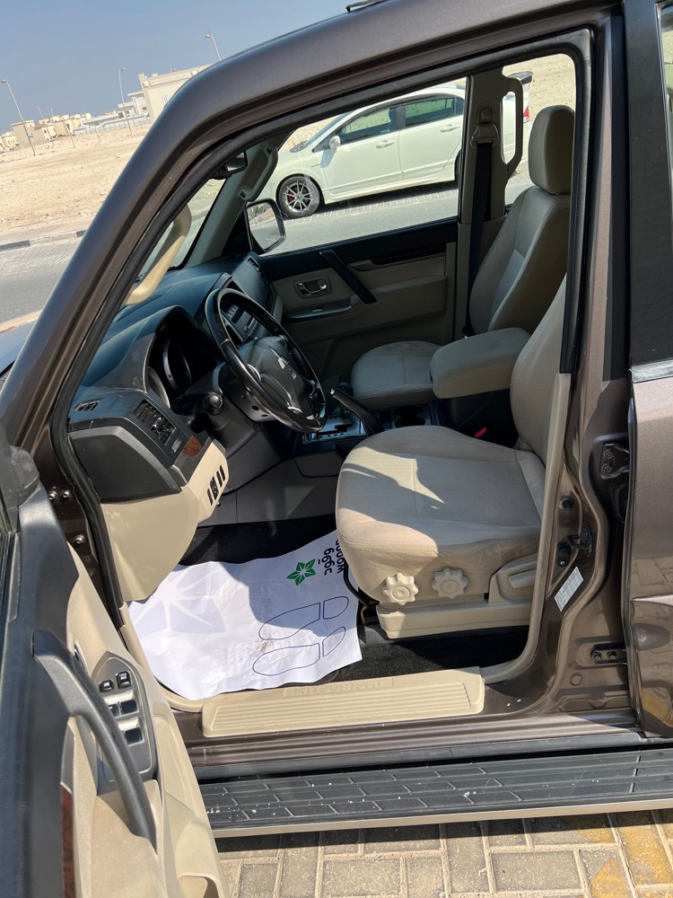 Family Used Pajero for sale - 10