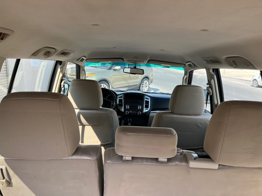 Family Used Pajero for sale - 9