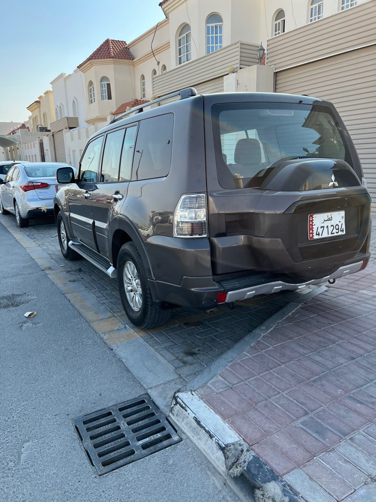 Family Used Pajero for sale - 8