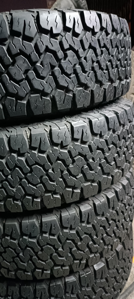 265/70/17"all-terrainTyre - 2