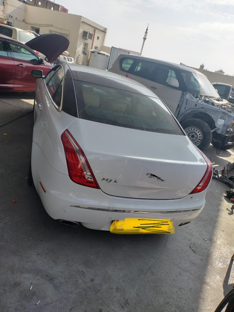 jaquar xjl 2012 - 2
