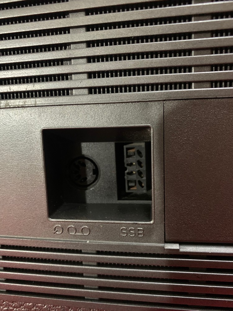 Vintage SATELLITE 2100 Radio - 4