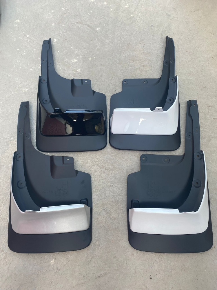 Land cruiser mudflap - 1
