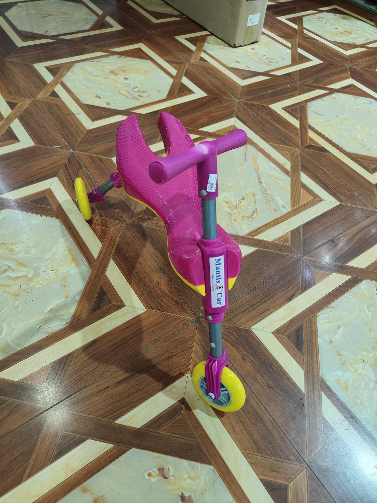 Folding toddler Yoyo car Twist - 1