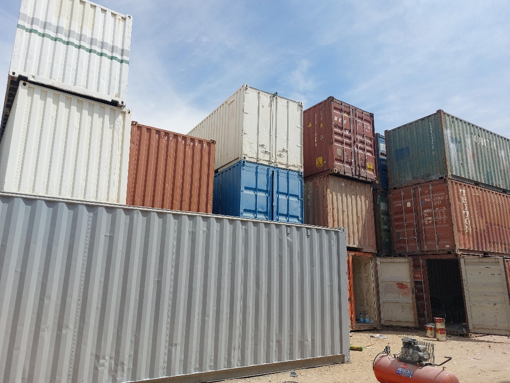 containers available for sale - 2