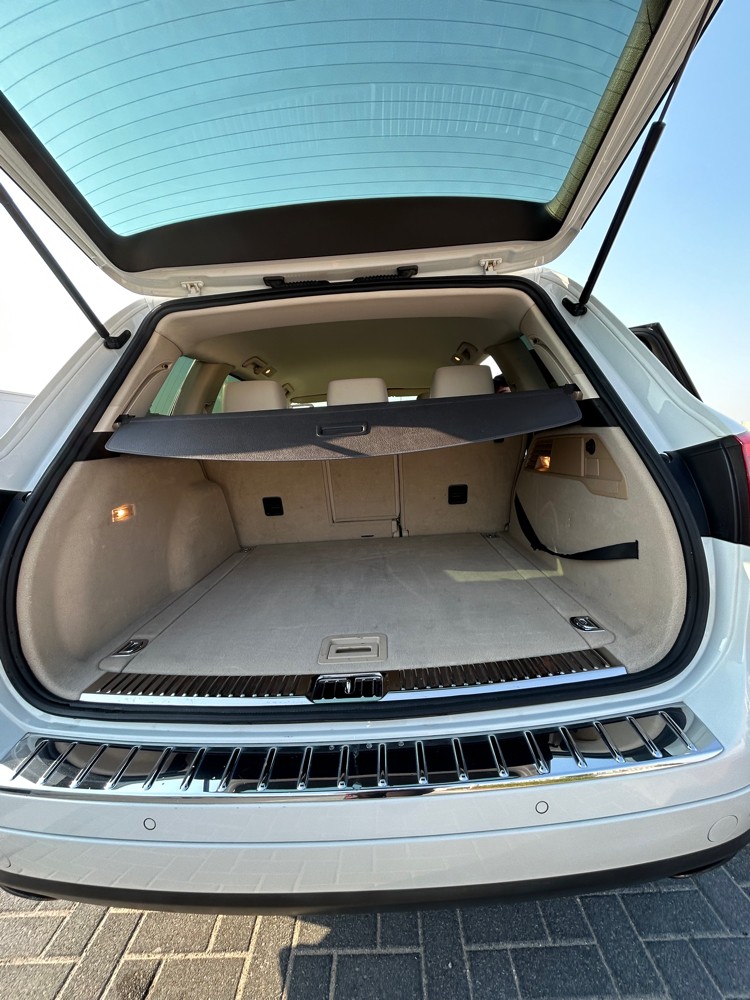 Volkswagen Touareg - 7
