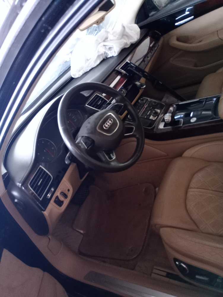 AUDI A8 2013 - 3