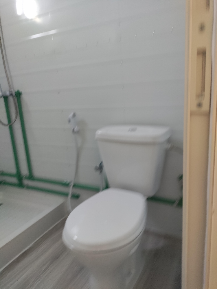 New  cabins. 55577810 - 9
